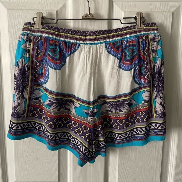 Women’s Peachpuff Tapestry / Bohemian Lined Shorts Size Large - Picture 2 of 5